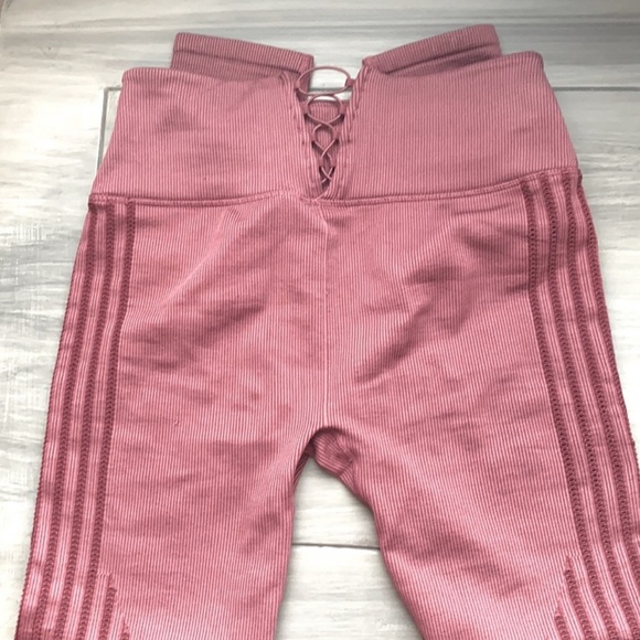 Fabletics Seamless Kelia High Waist Set - Picture 3 of 3